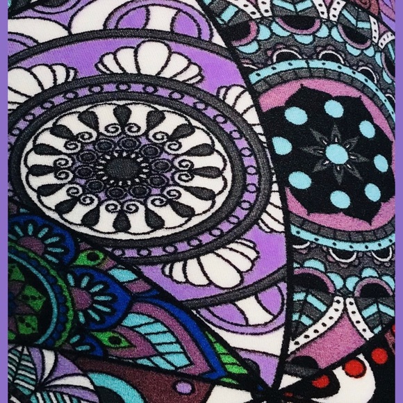 💜 NWT PLUS SIZE PURPLE/TURQ GEO LEGGINGS - Picture 2 of 2